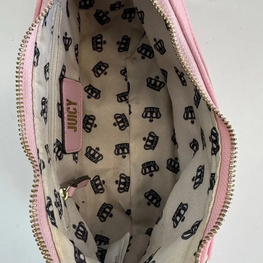 Juicy Couture Shoulder Bag Dusty Blush Gold Name Logo Chain Pebbled
